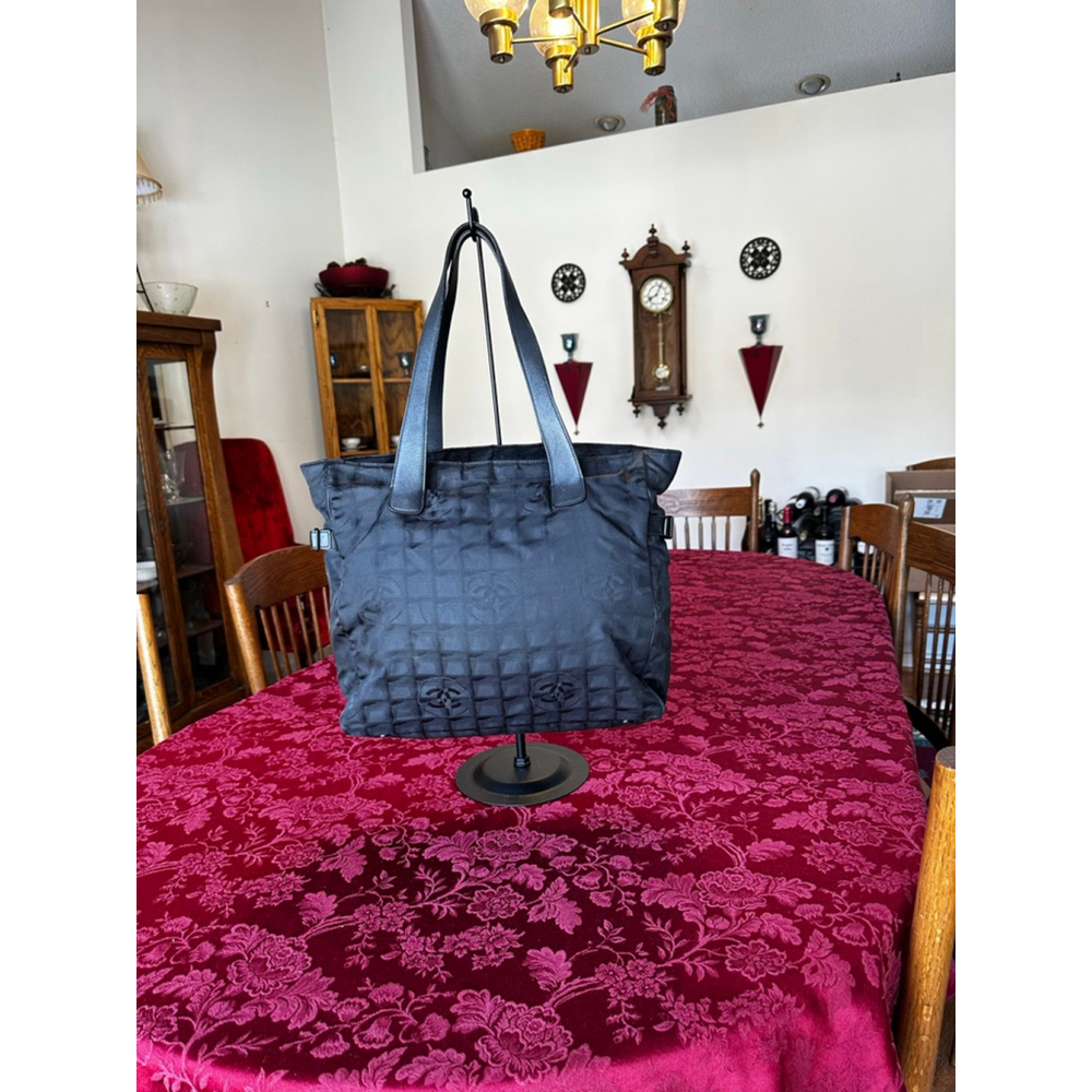 Chanel Black Nylon Travel Ligne Zip Tote Bag - Picture 3 of 15